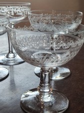 7 Coupes À Champagne Dépareillées Cristal