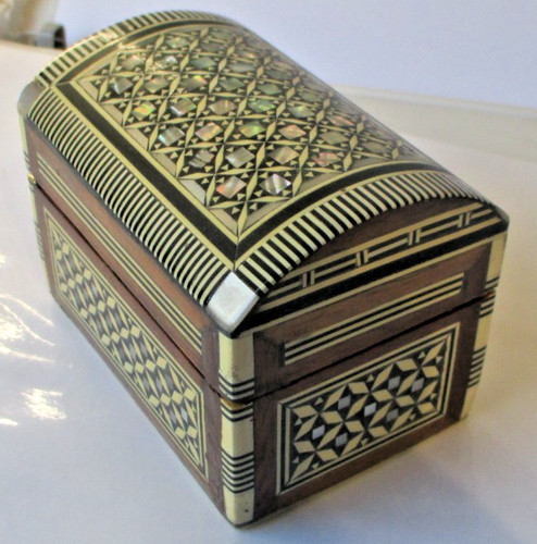 Ancien coffret bijoux en - à,