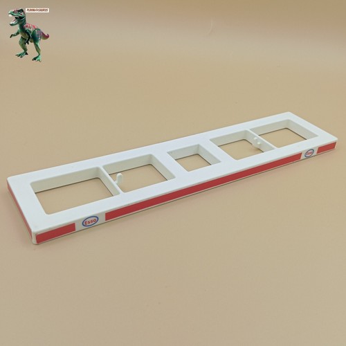 Playmobil-plafond-étagère-su