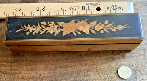 Beau plumier ancien marquetté - beau,