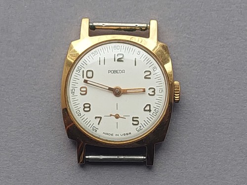 Montre bracelet soviétique - montre-bracelet,