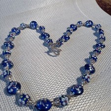 collier perles de murano cabochon et rondes faite au chalumeau