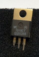 Circuit intégré régulateur de tension 7905 à 7924 ( -5v;-6v;-8v;-12v;-18v;-24v )