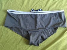 Shorty maillot de bain 40