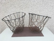 2 anciens paniers / Muselières à vaches en fil de fer / Déco / A détourner