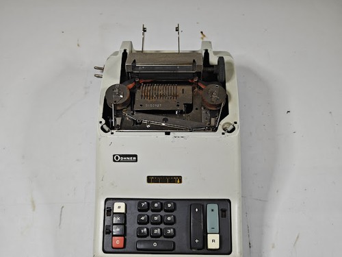 Calculatrice mécanique odhner - calculatrice,