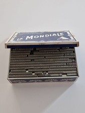 BOITE TOLE ANCIENNE IMPRIMERIE COMMERCIALE LA MONDIALE CARACTÈRE LETTRES CHIFFRE