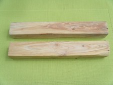 2 carrelets de bois de cèdre bleu,ébénisterie,tournage,stylos,coutellerie,maquet