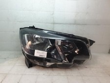 Optique avant principal droit