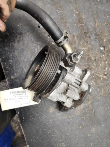 Pompe direction jeep grand - pompe,