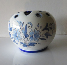 Joli pot pourri en faience de