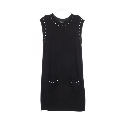 Robe sans manches boutonnée