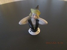 ANCIENNE DEMI FIGURINE POUPEE