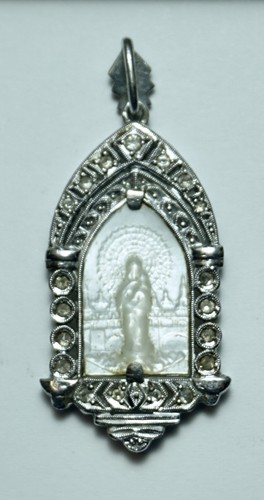 Pendentif médaille de - pendentif,,