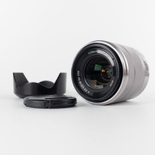 Sony E 18-55mm f/3.5-5.6 OSS