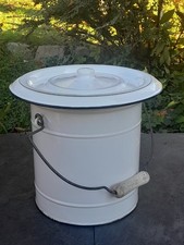Pot de chambre ,seau d'aisance tôle émaillée ancien, déco vintage très bon état