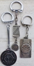 Lot PORTE-CLÉ 1960 MONTRES