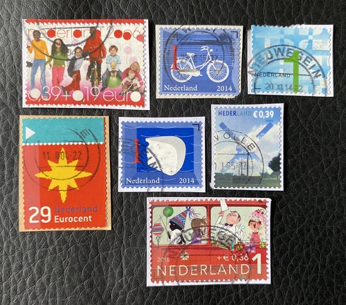 Lot timbres des - lot, 8