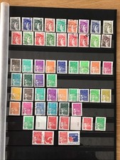 Lots de 130 Timbres