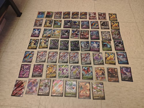 Lot cartes pokémon - 61,