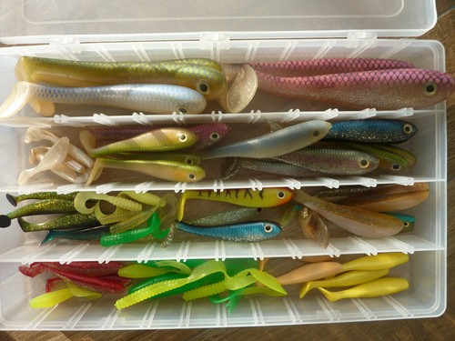 Lot leurres souples - 52,