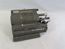 Ancienne Machine à Calculer