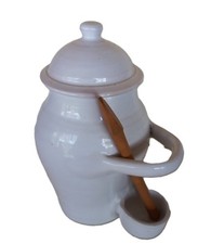 PETIT POT A OLIVES OU CORNICHONS EN CERAMIQUE BLANCHE