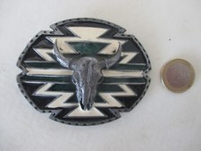 BOUCLE DE CEINTURE US. Métal et émail.