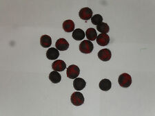 19 perles en laine cardée marron foncé irisées de rouge (diamètre:2cm environ)