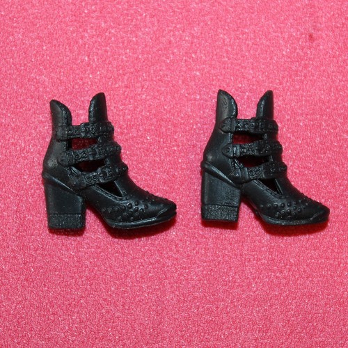 Paire chaussures de - de,