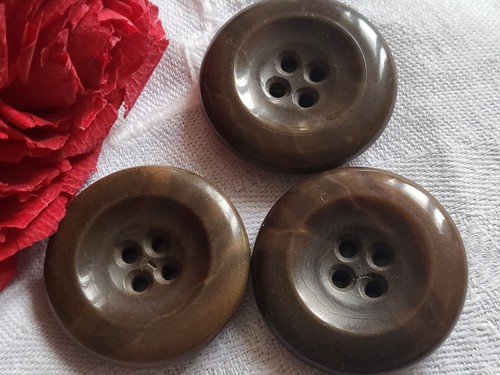Trio gros boutons anciens - , en