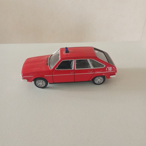 Norev renault 30 rouge - renault,
