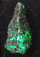 Emeraude naturelle brute