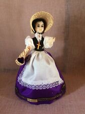 Poupée folklorique régionale