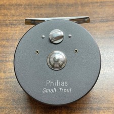 Moulinet léger ouvert pour