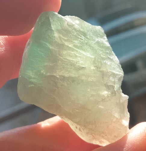 24.83gr 39x23x22mm fluorite