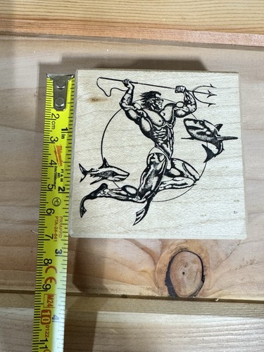 Muscular diver shark trident - shark,