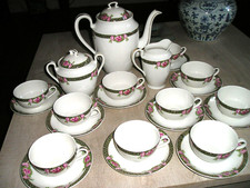 SERVICE à CAFE en PORCELAINE