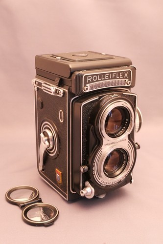 Appareil photo moyen - , format