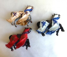 lot de 3 chevaux chevaliers