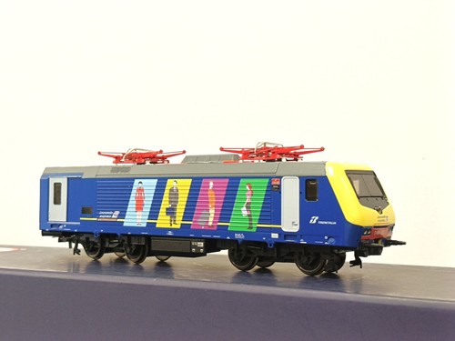 Vitrains 2231 locomotive - fs,