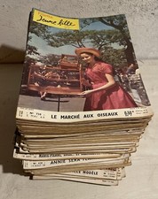 Revues Fillette Jeune Fille