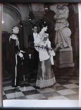 PHOTO PRESSE 1967 princesse MAGRETHE Henri de MONPEZAT palais Christiansborg