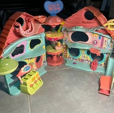LPS Biggest Littlest Pet Shop 2005 Playset House Menagerie Petshop 