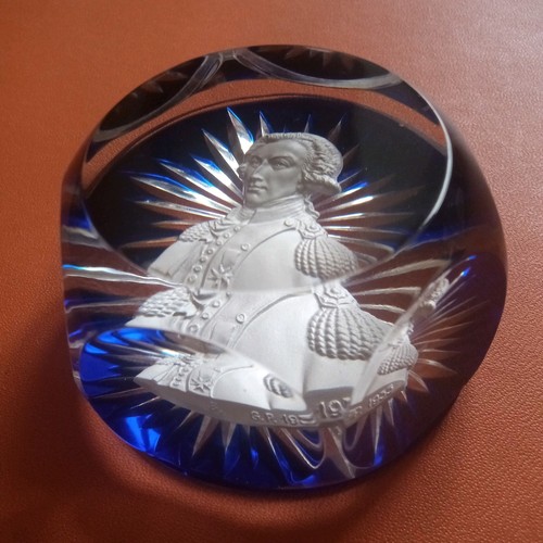 Presse papier paperweight - presse,