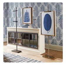 Gallery Easel adjust up and