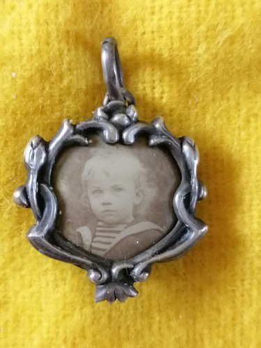 Ancien pendentif médaillon - ancien,