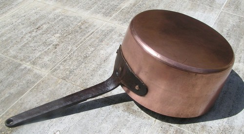 Ancienne grande casserole - ancienne,