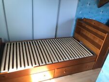 Lit une personne 90 x 190 cm - marron - État correct - dispose de trois étagères