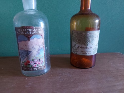 Deux flacons parfums - flacons,